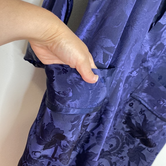 Vintage Victoria's Secret Robe Womens Small Purple Satin Paisley Dressing Gown - Picture 9 of 16
